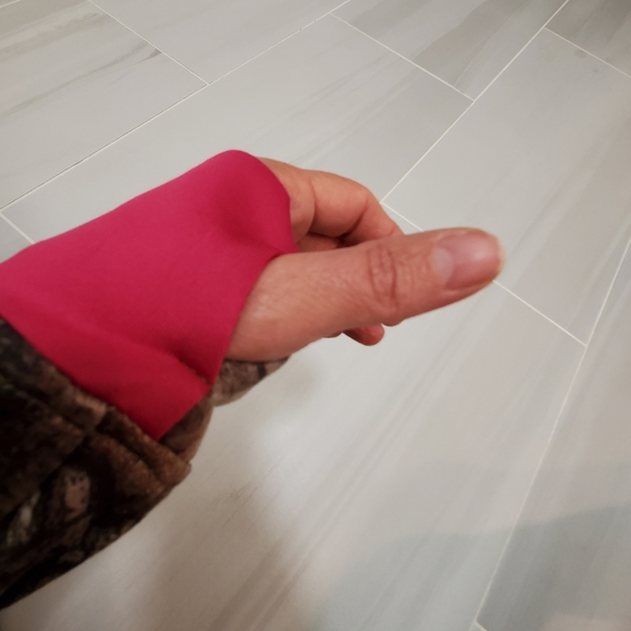 Realtree Fleece Lined Camouflage Ladies Pullover Sweatshirt ~ EUC - Picture 3 of 13